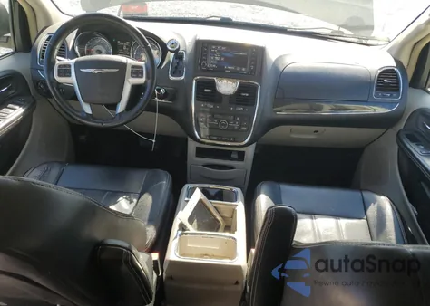 2016 Chrysler Town & Country Touring from USA, damaged, VIN 2C4RC1BG6GR148099